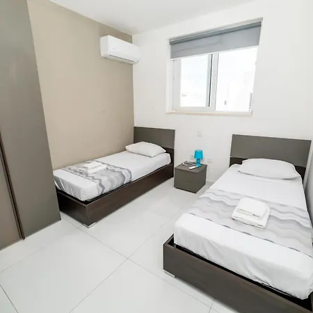 New And Modern Home In Bugibba, Great Location St. Paul's Bay Exterior photo